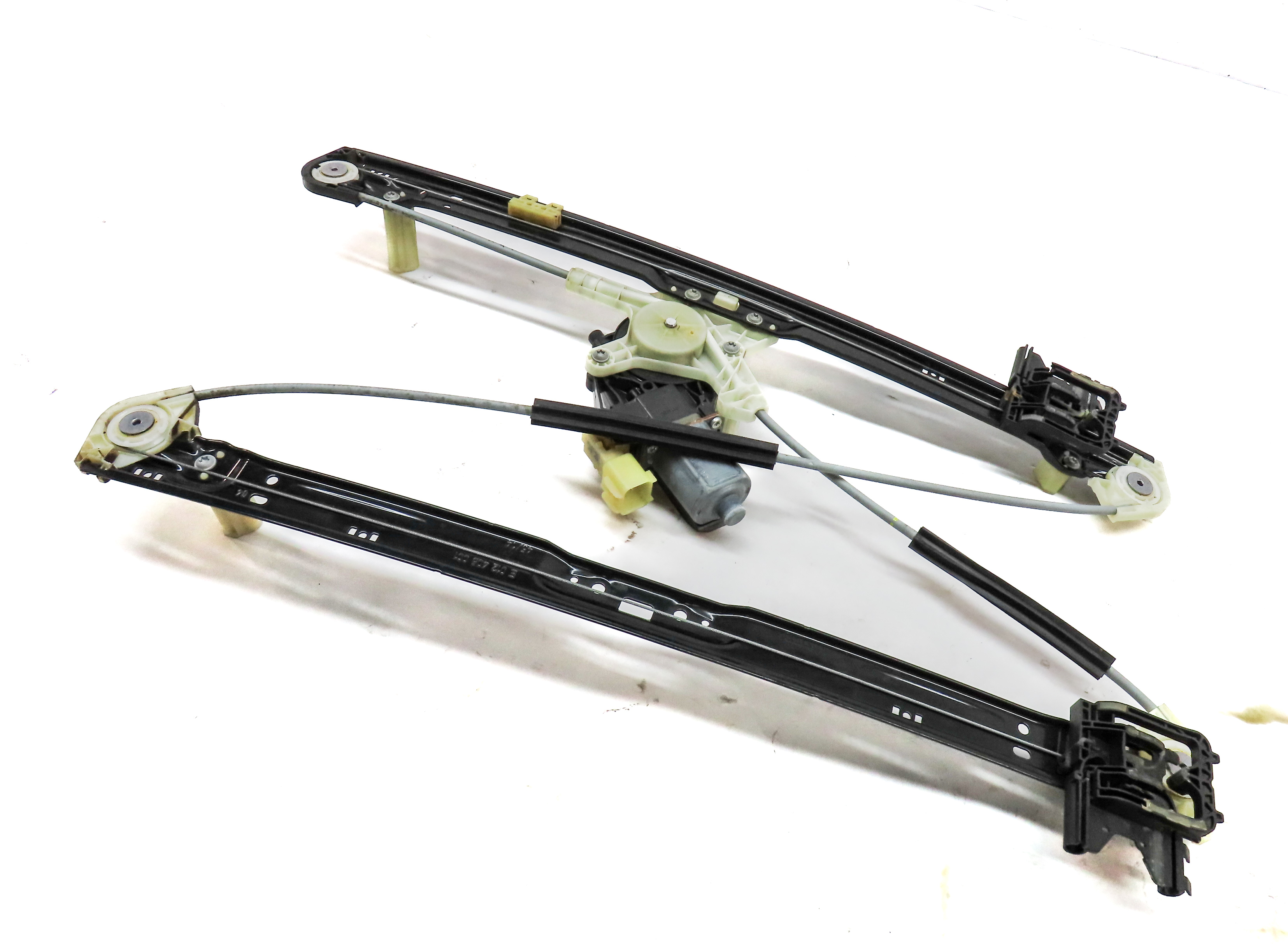 2014-2020 RANGE ROVER SPORT (L494) REAR LEFT DOOR WINDOW REGULATOR w/ MOTOR — exact item pictured
